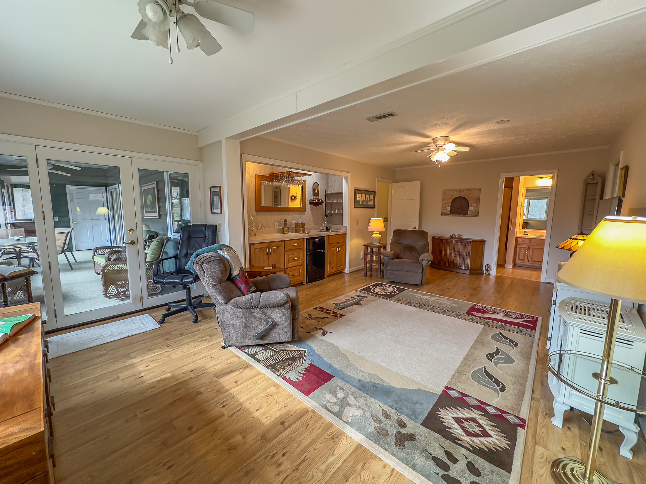 1081-Saddleback-Cir.-Sky-Valley-GA-30537-15.jpg