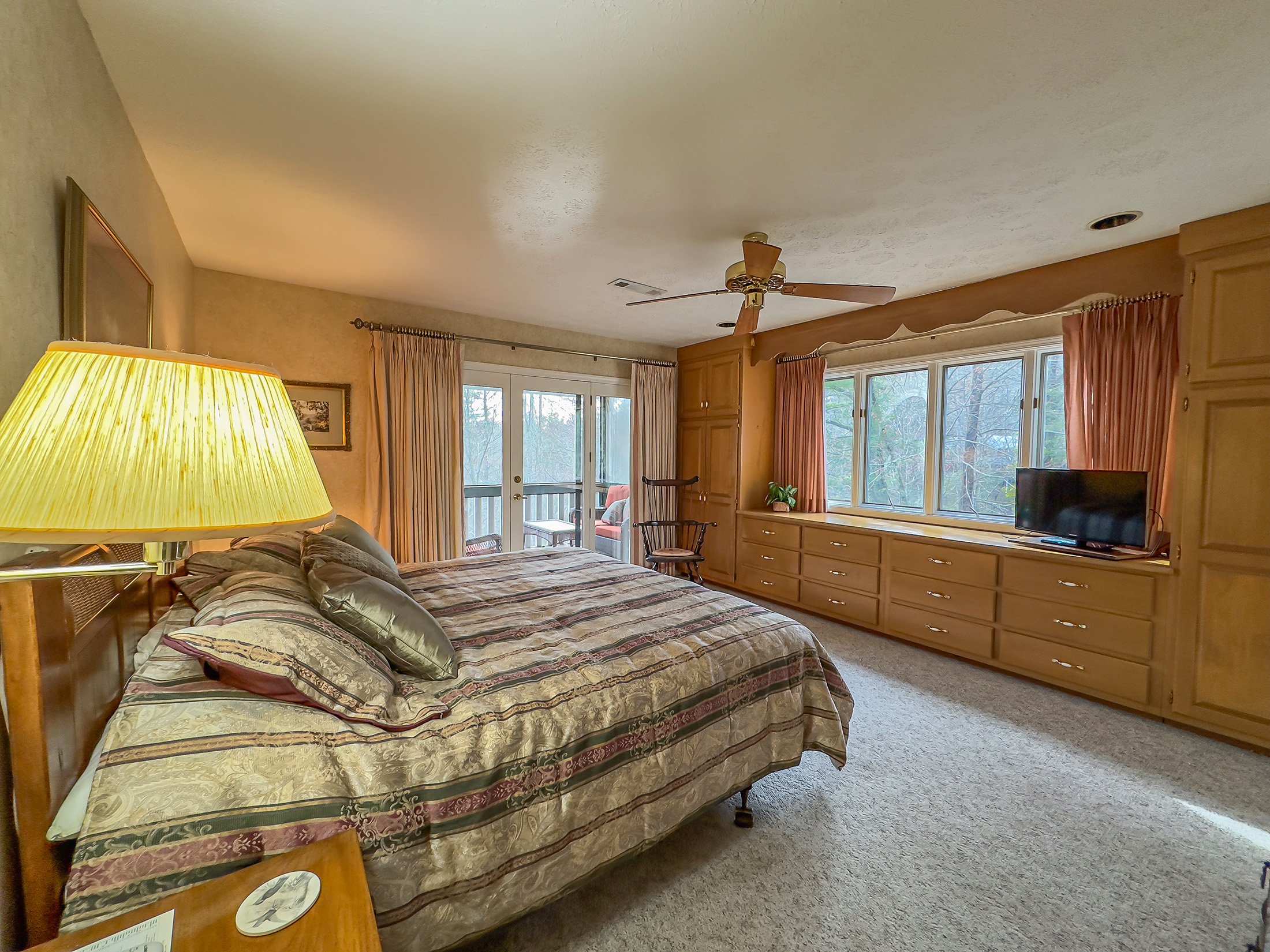 1081-Saddleback-Cir.-Sky-Valley-GA-30537-23.jpg