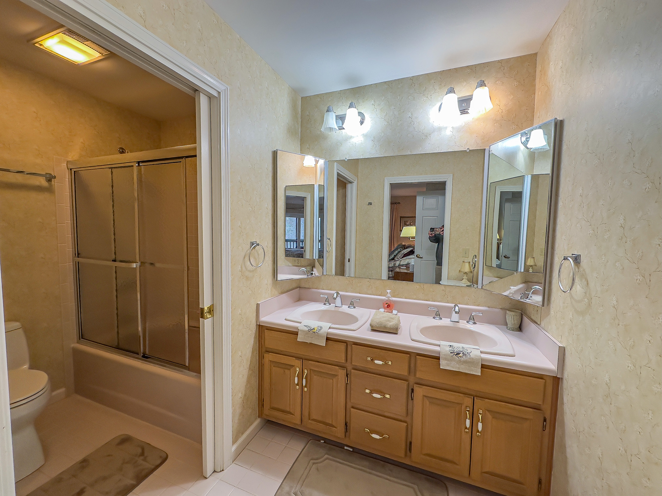 1081-Saddleback-Cir.-Sky-Valley-GA-30537-27.jpg