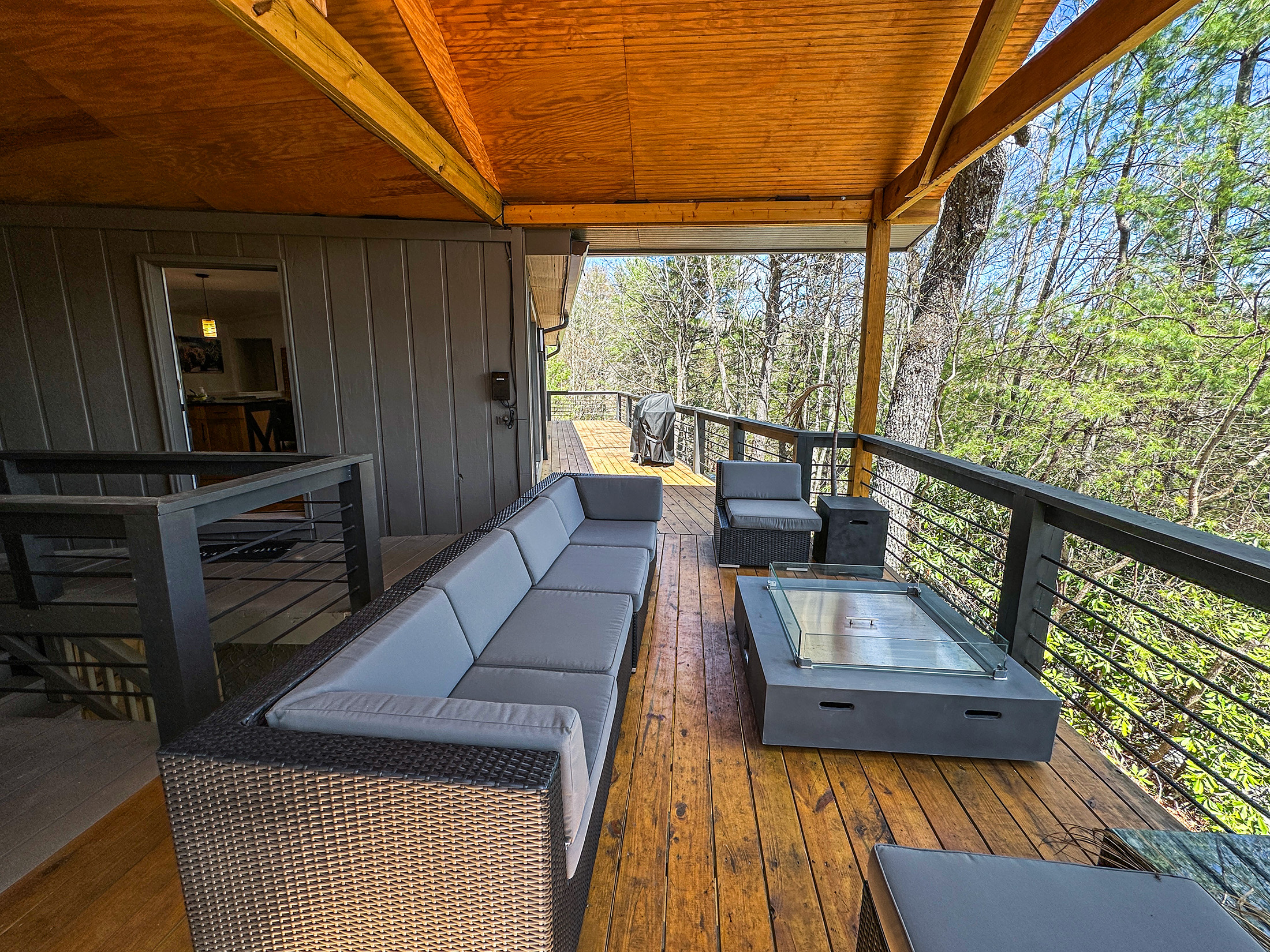 266-E-Sugarbush-Dr-Sky-Valley-Ga-4.jpg
