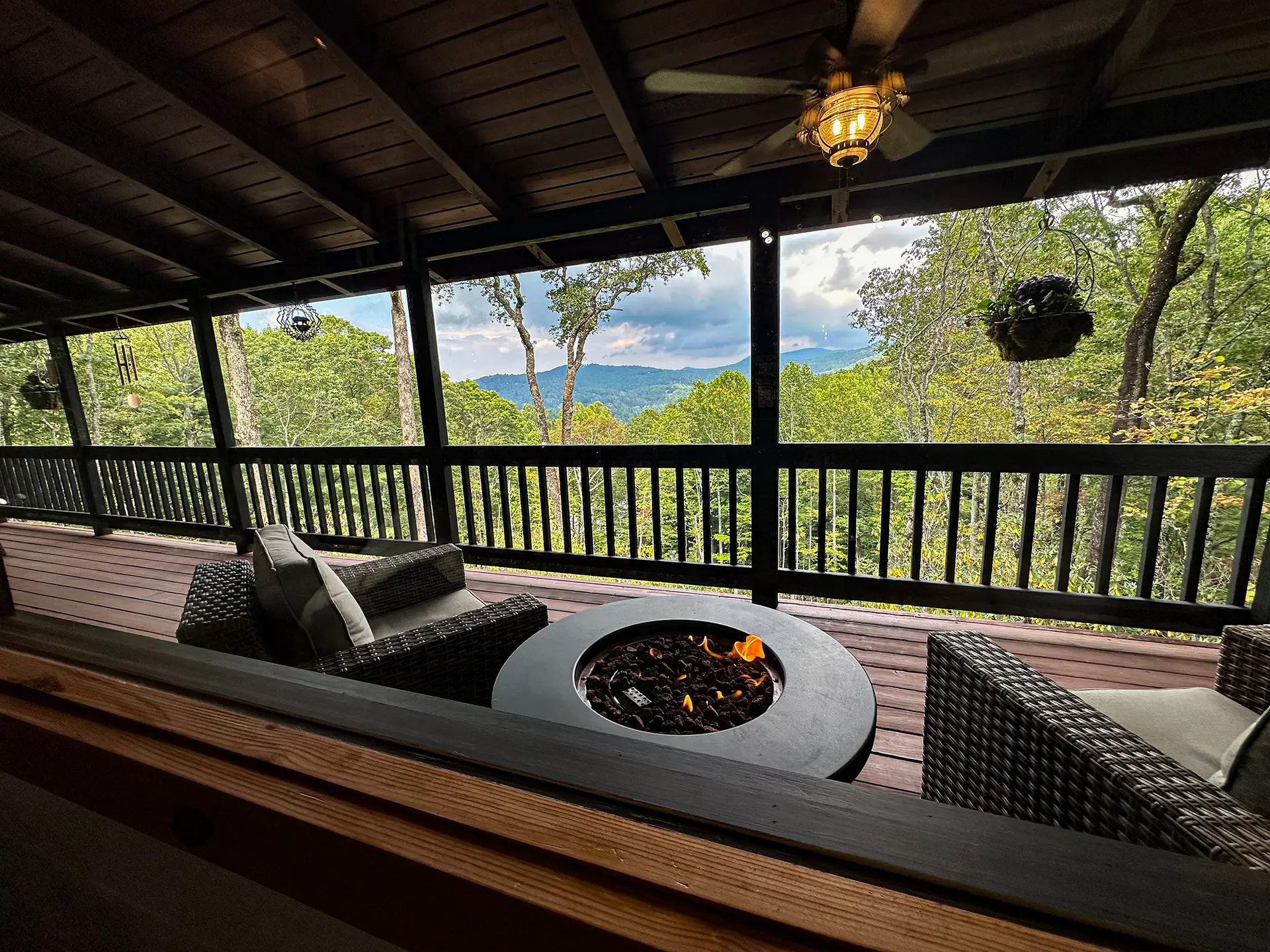 400-Knob-Dr.-Sky-Valley-GA-30537-10.webp