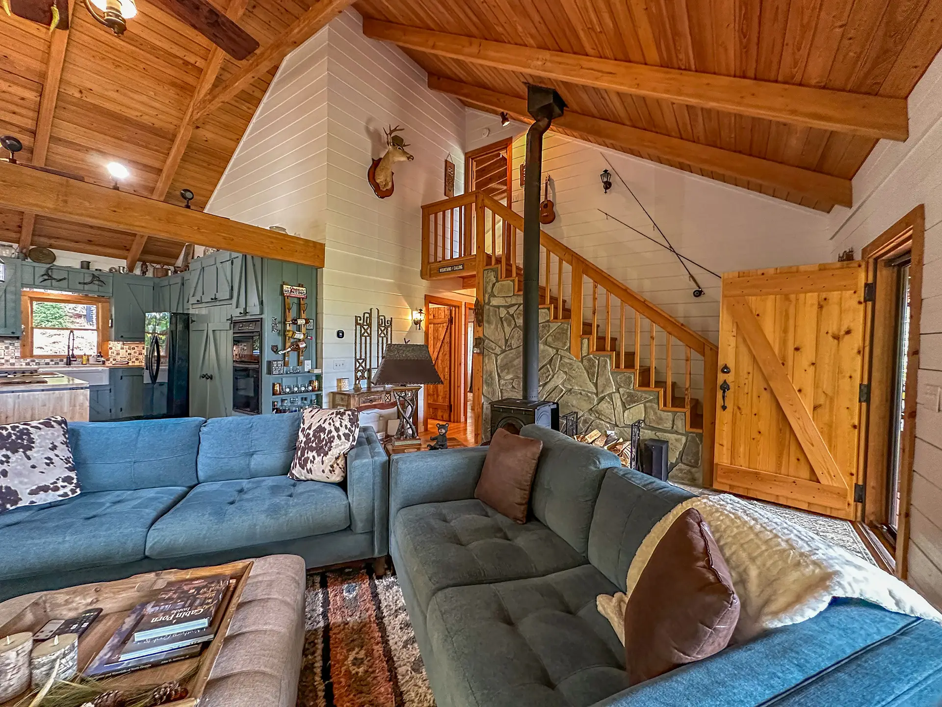 400-Knob-Dr.-Sky-Valley-GA-30537-11.webp