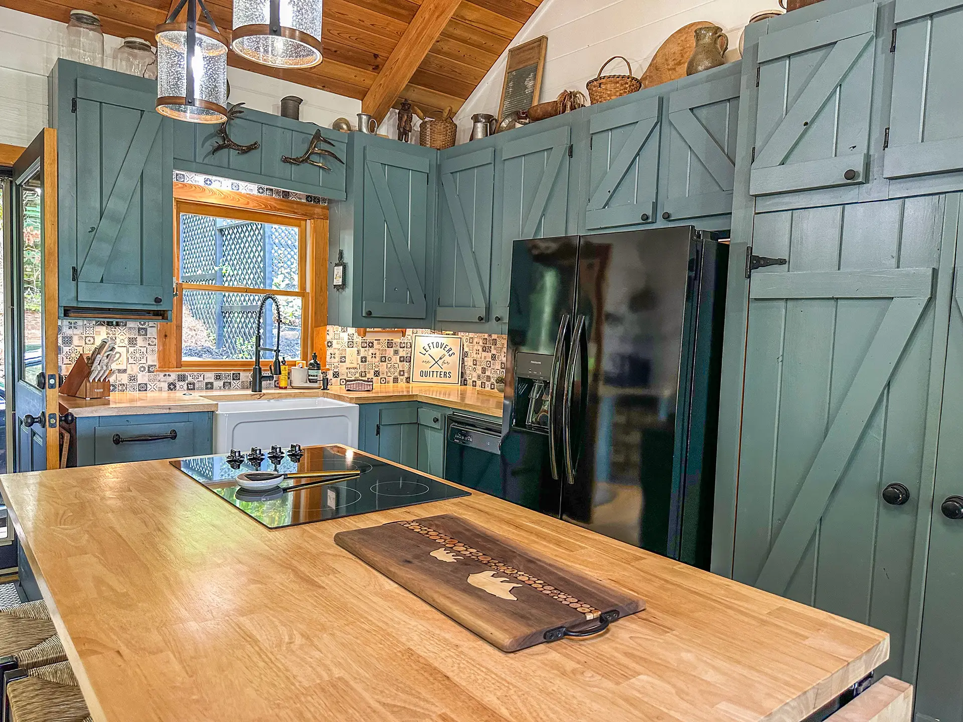 400-Knob-Dr.-Sky-Valley-GA-30537-32.webp