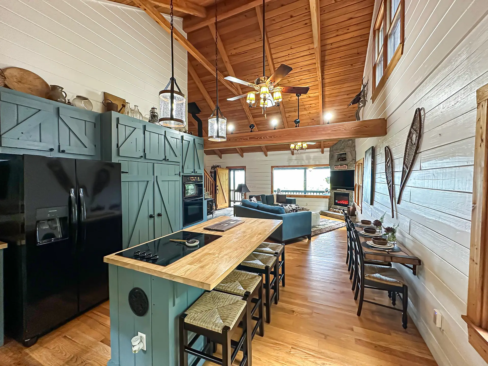 400-Knob-Dr.-Sky-Valley-GA-30537-33.webp