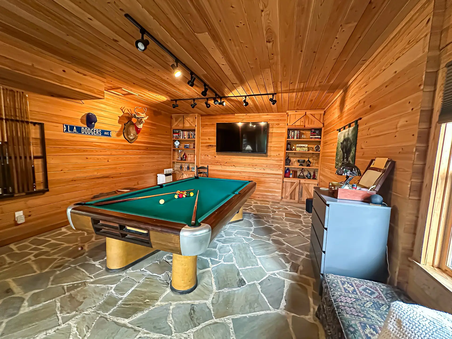 400-Knob-Dr.-Sky-Valley-GA-30537-56.webp