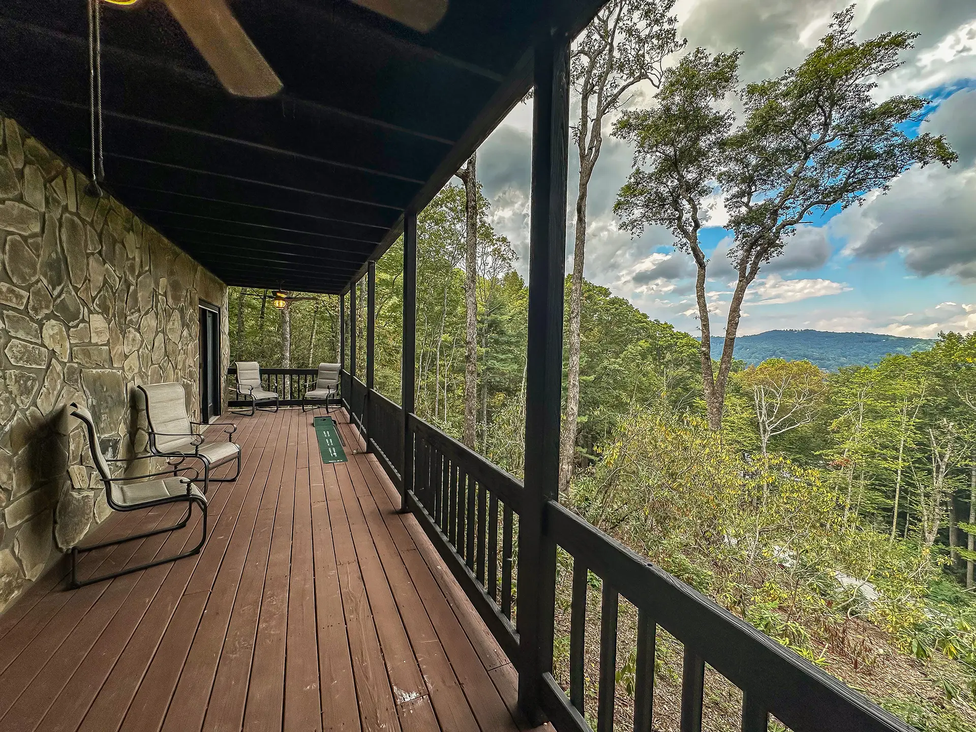 400-Knob-Dr.-Sky-Valley-GA-30537-63.webp