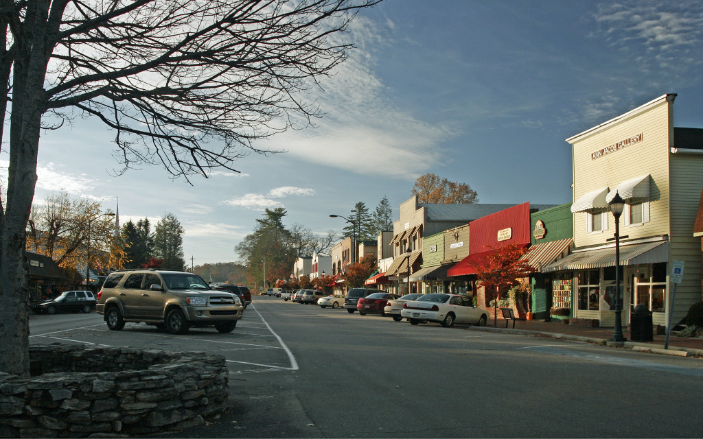 Highlands NC real estate on Main Street, Highlands Plateau
