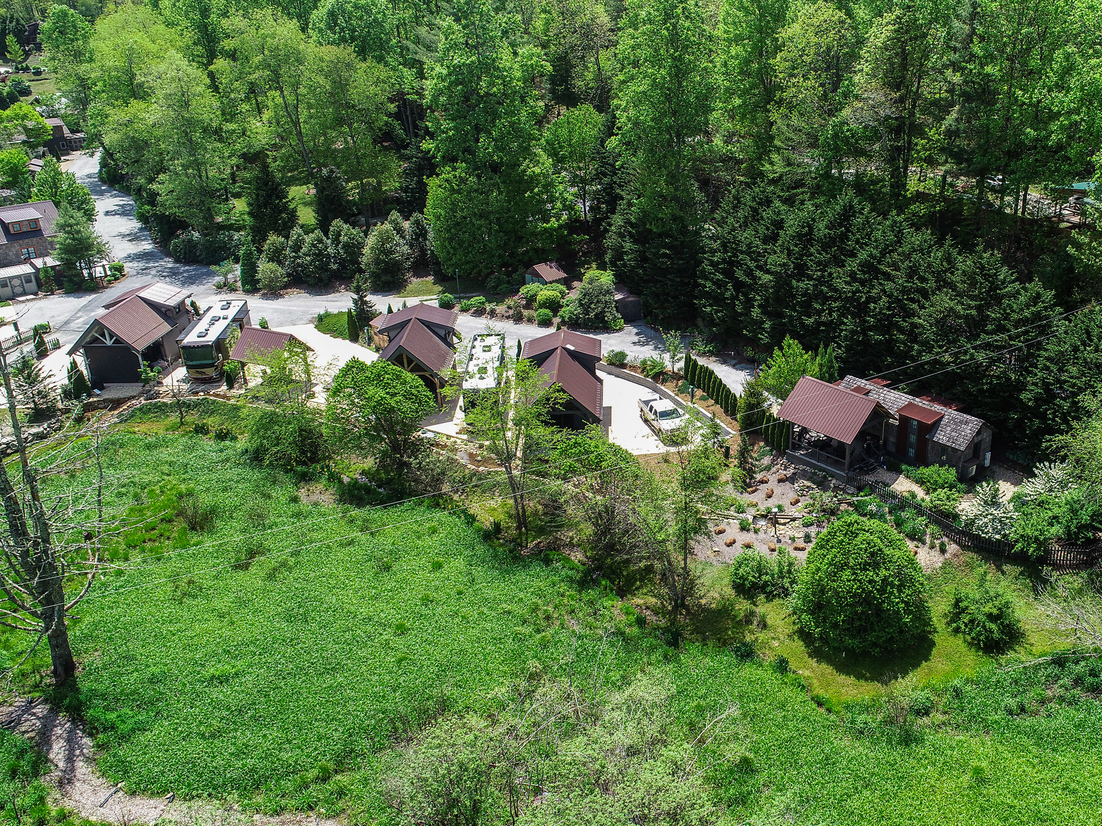 87 Middle Creek Ln, Scaly Mountain, NC 28775 - 4
