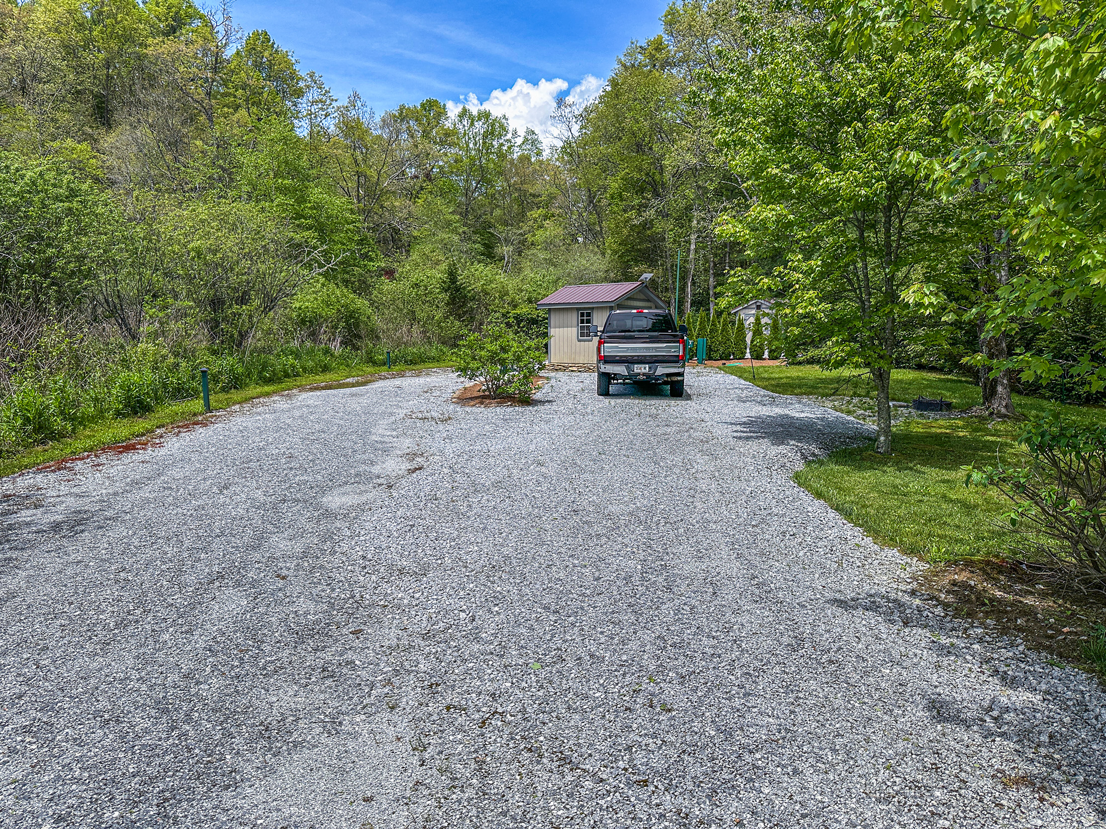 87 Middle Creek Ln, Scaly Mountain, NC 28775 - 8