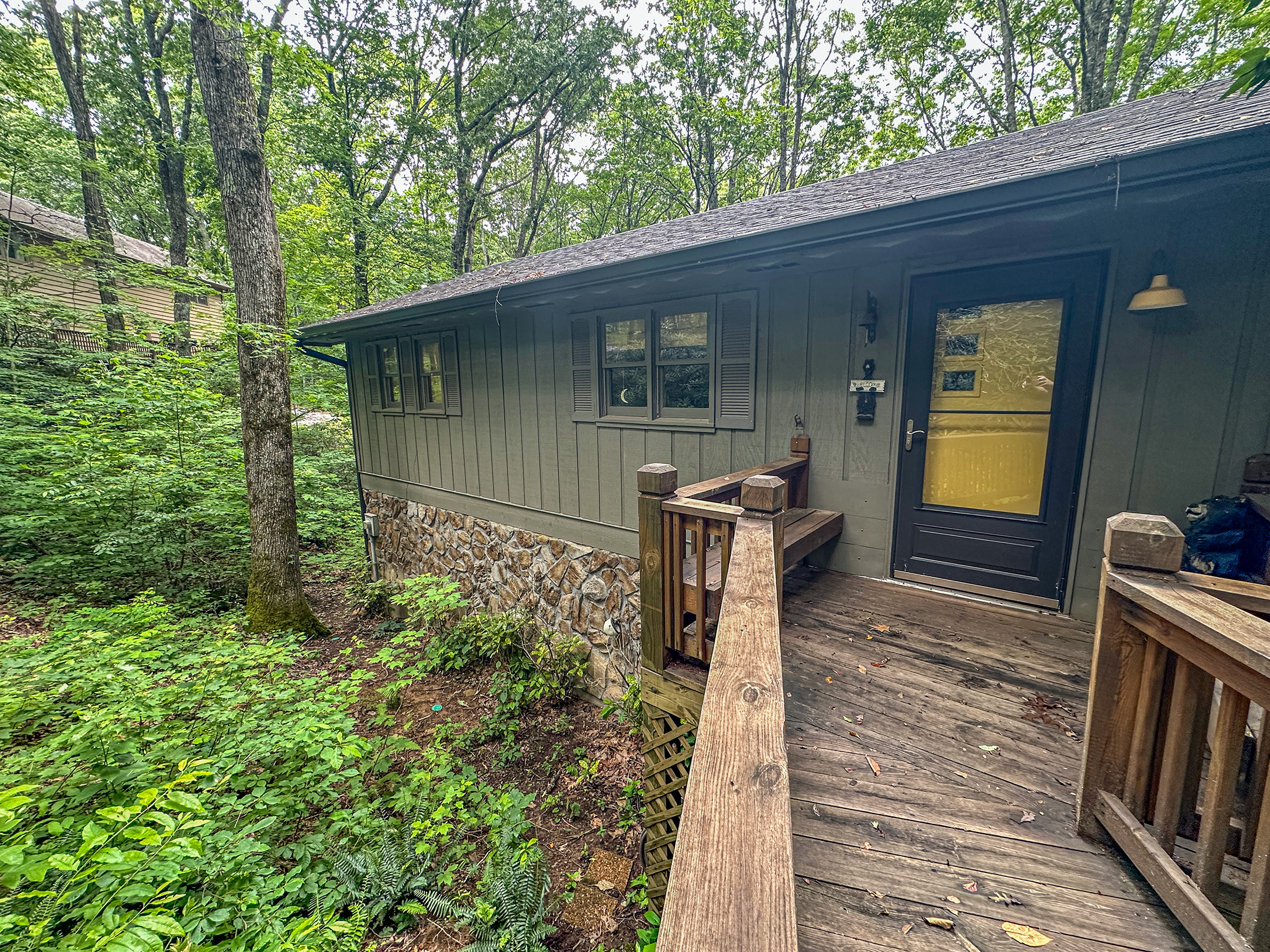 278 W. Sugarbush Dr Sky Valley GA 30537 - 3