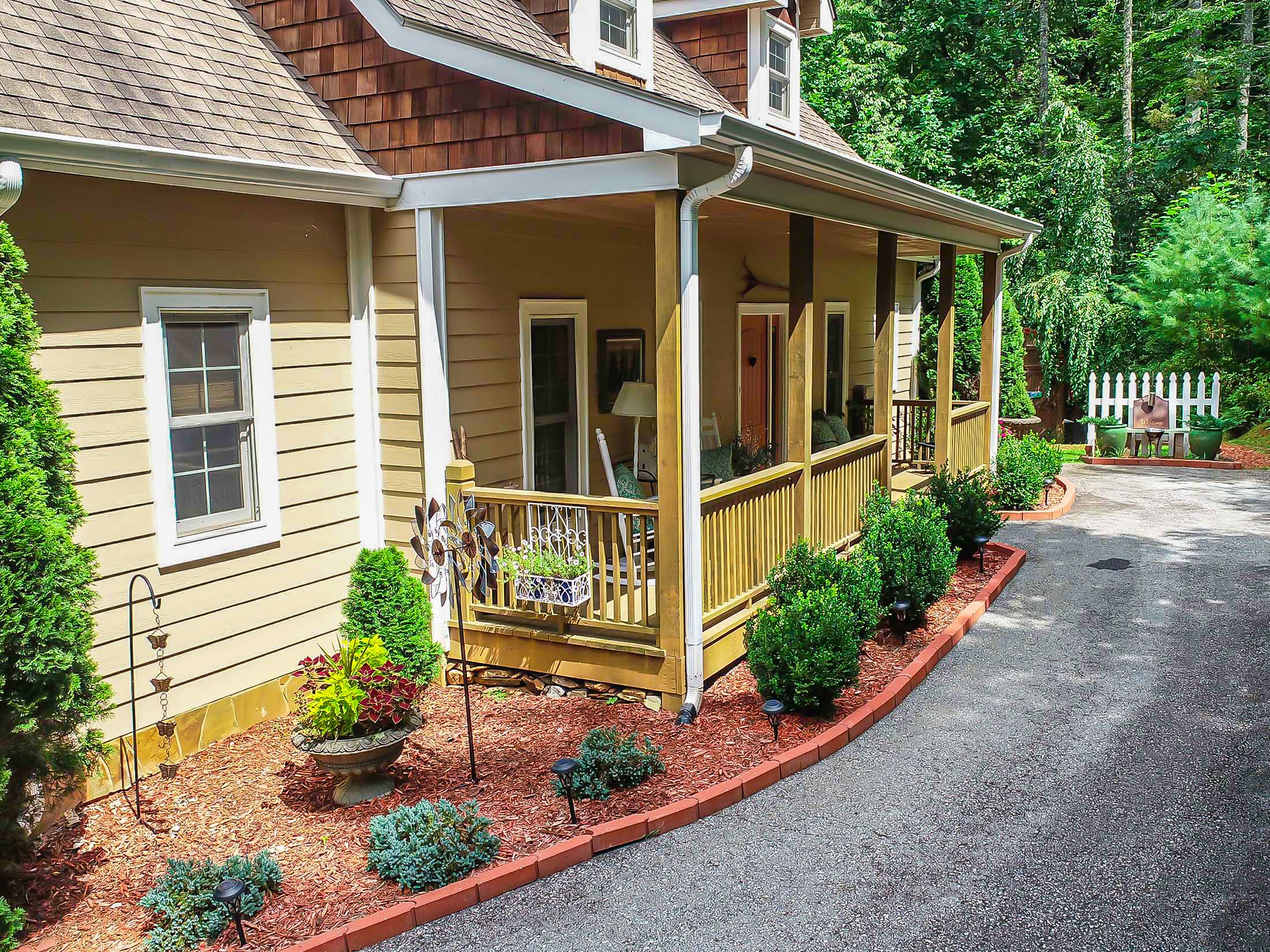 491 Hidden Falls Dr Tiger GA 30576 - 75