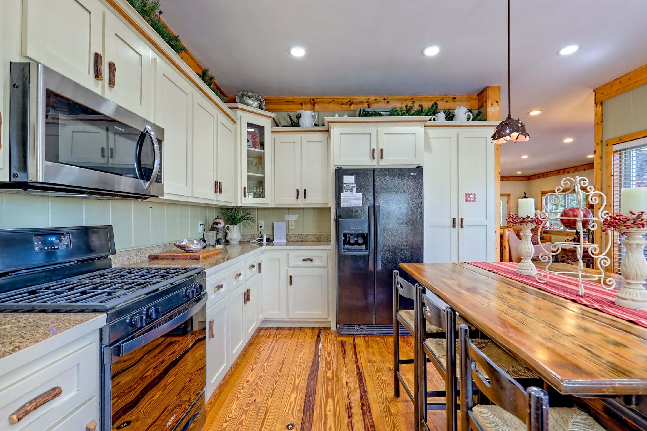 3315 Bald Mountain Rd. Sky Valley GA 30537 - 27