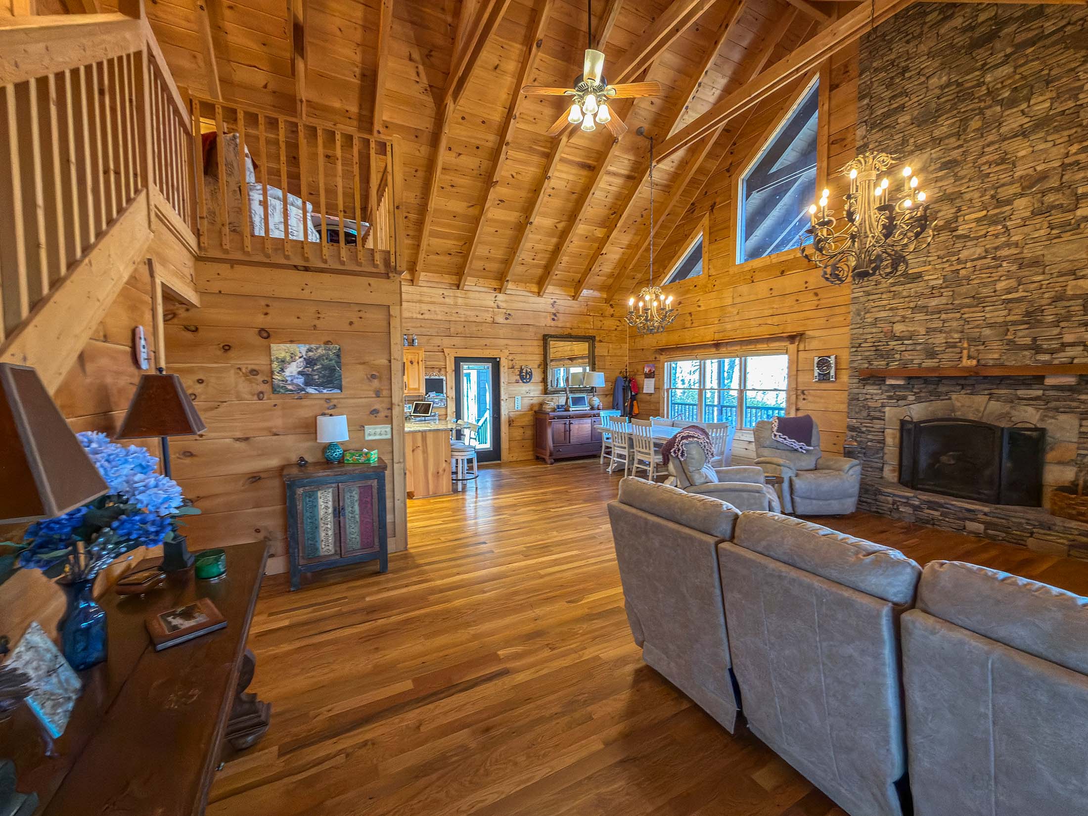 383 Bayberry Ln Sky Valley GA 30537 - 30