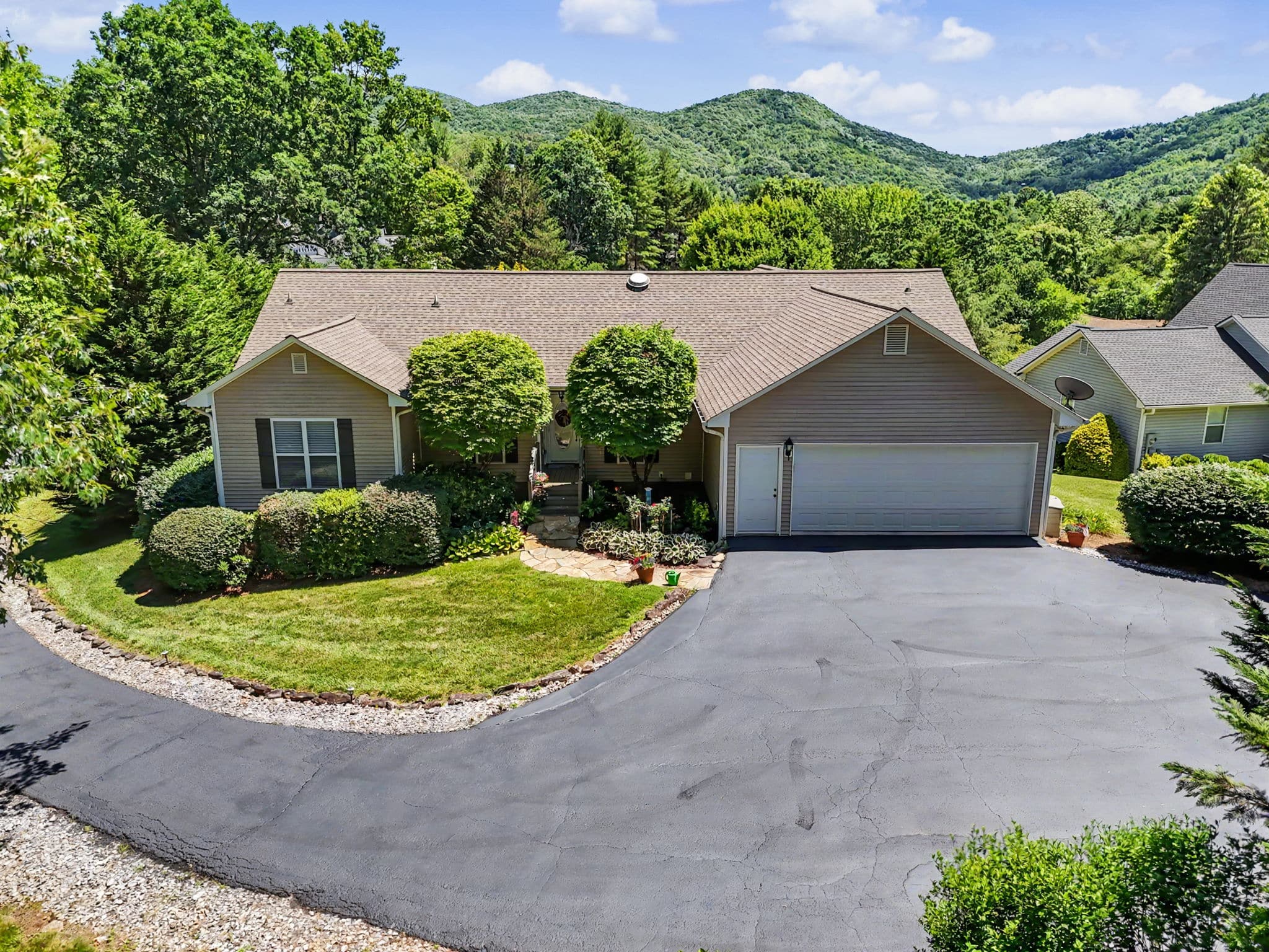 499 Driver Ln Sky Valley GA 30537 - 1