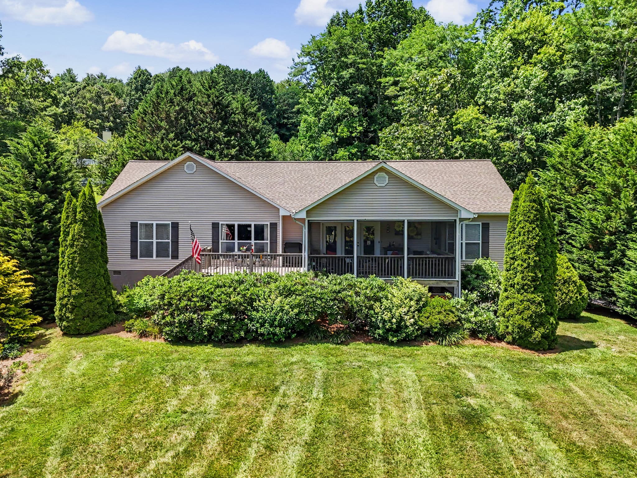 499 Driver Ln Sky Valley GA 30537 - 3