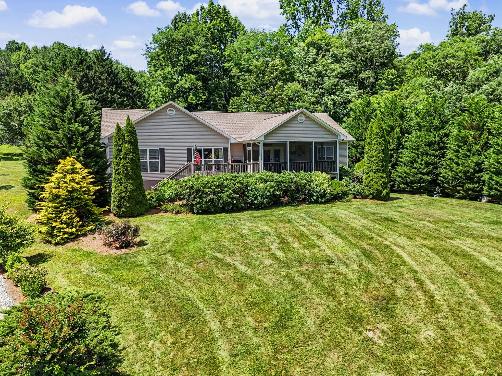 Home for Sale 499 Driver Ln Sky Valley Ga