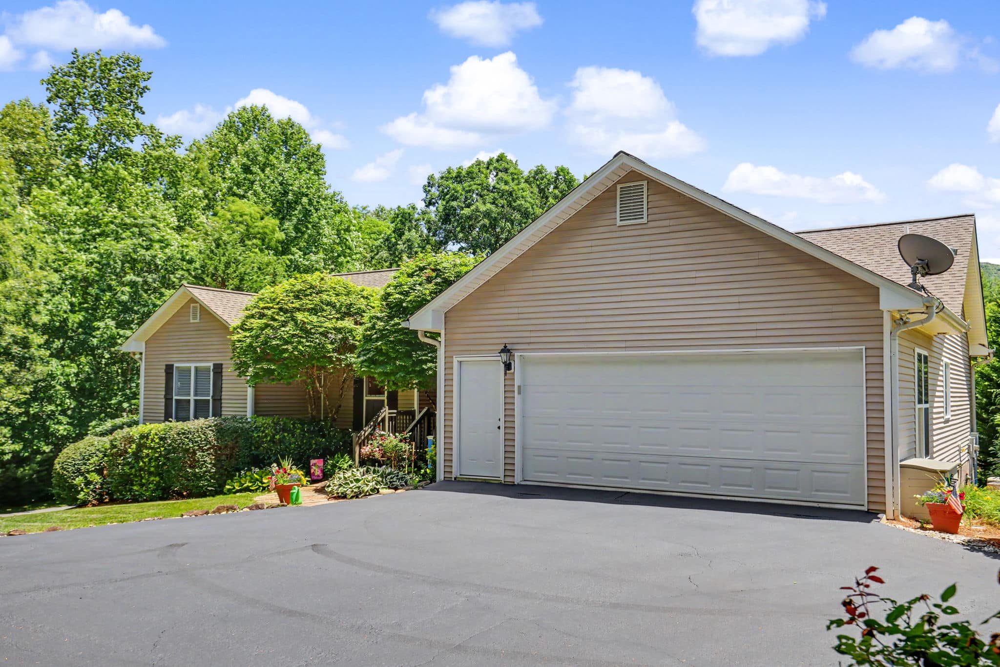 499 Driver Ln Sky Valley GA 30537 - 8