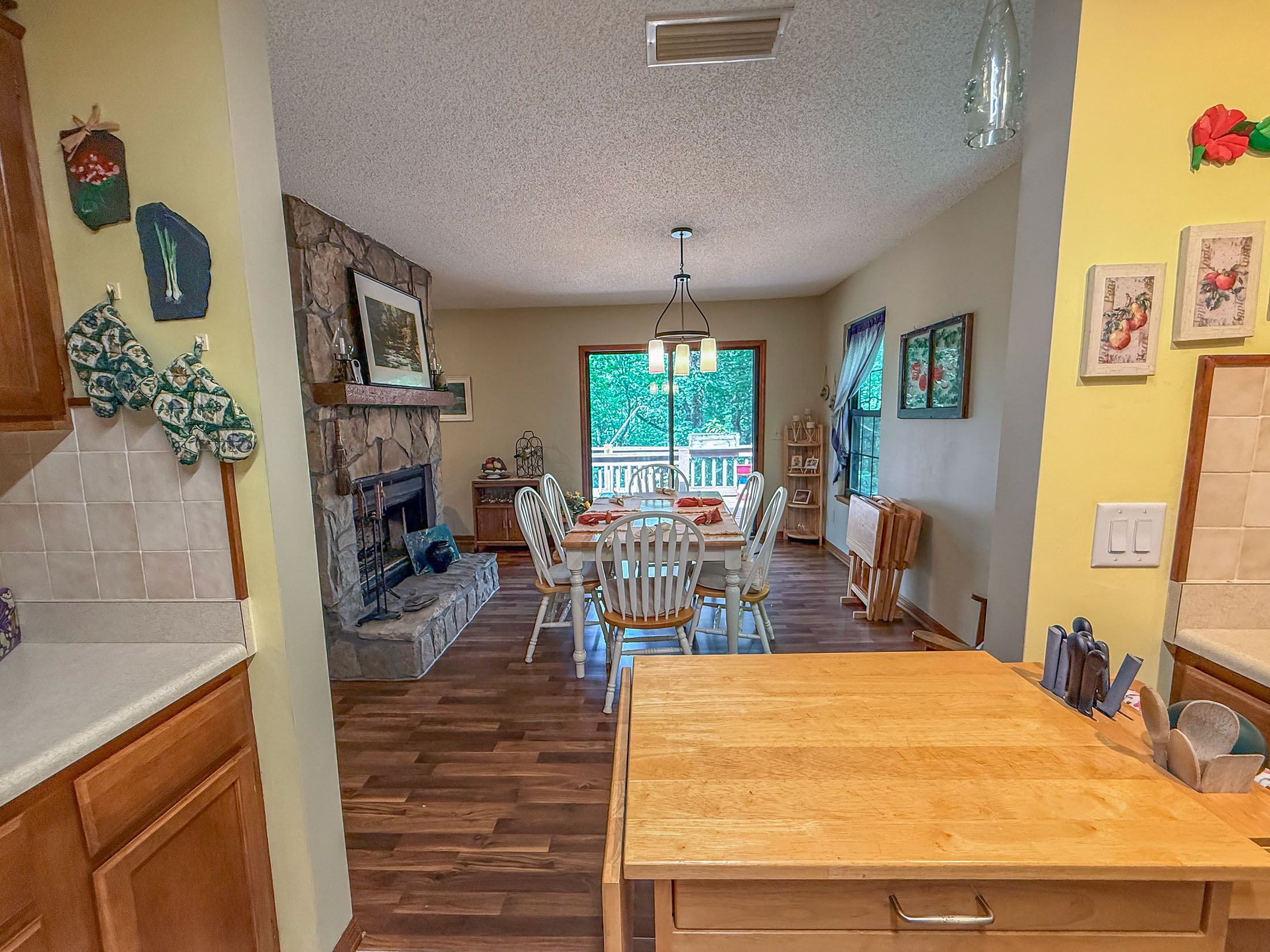 195 Cedar Lane Sky Valley GA 30537 - 8