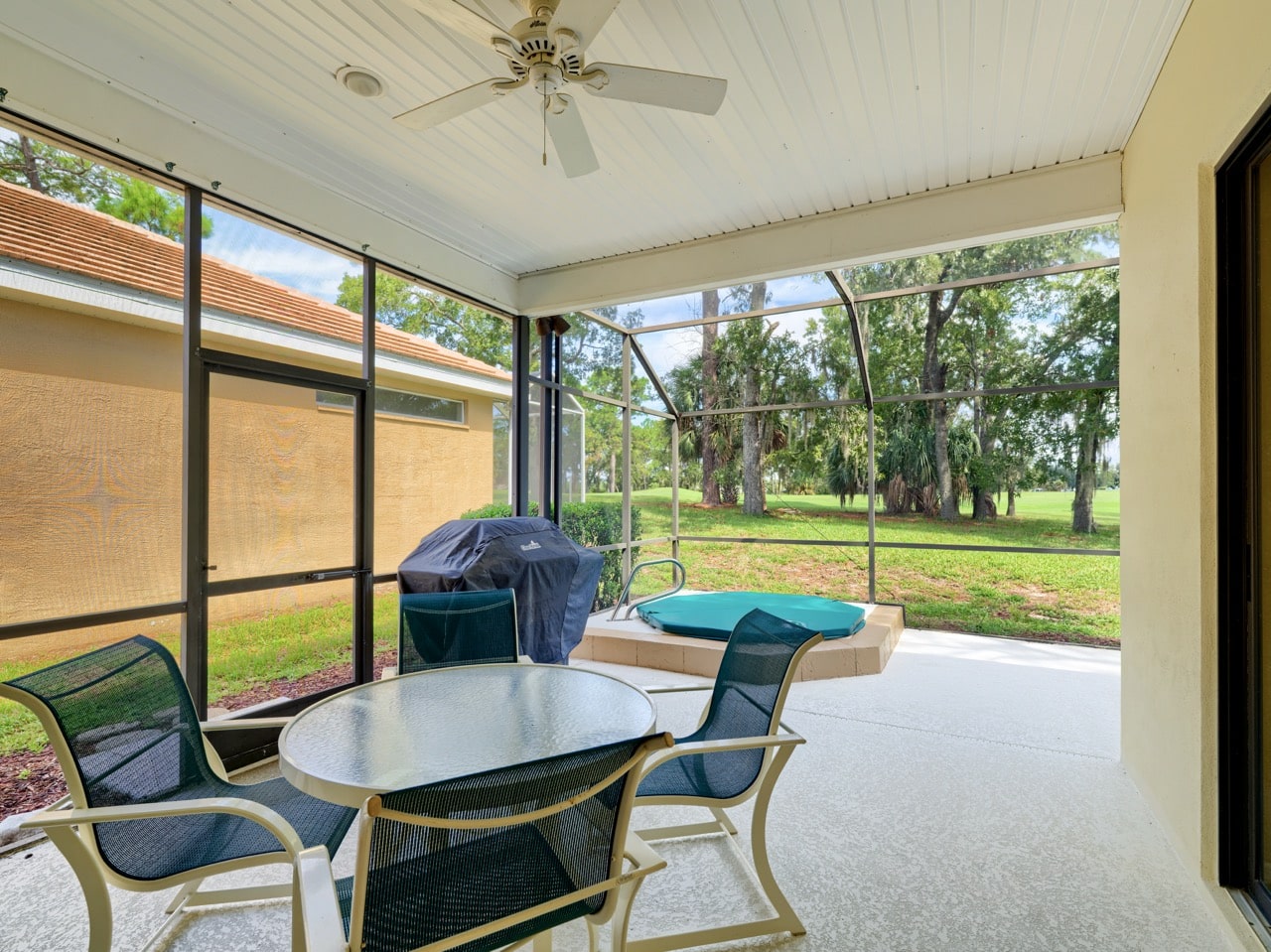 9029 Penelope, Weekie Wachee FL 34613 (10 of 53) Large