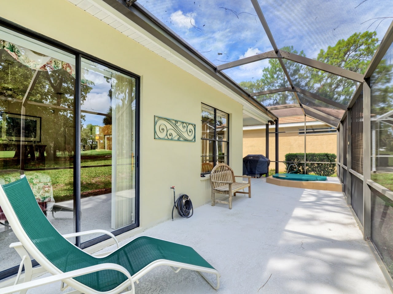 9029 Penelope, Weekie Wachee FL 34613 (11 of 53) Large