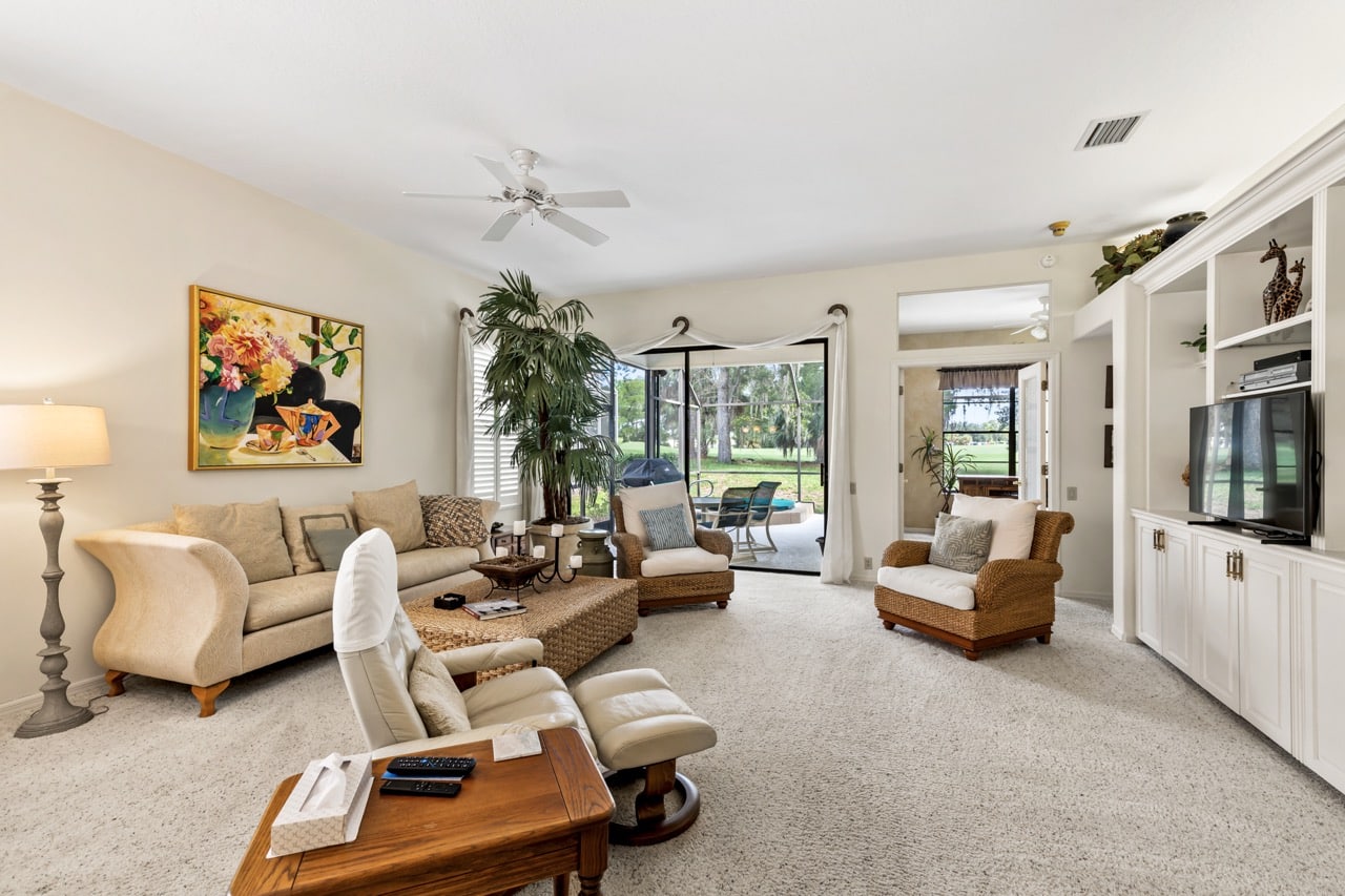 9029 Penelope, Weekie Wachee FL 34613 (27 of 53) Large