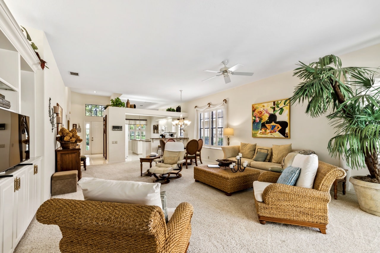 9029 Penelope, Weekie Wachee FL 34613 (28 of 53) Large