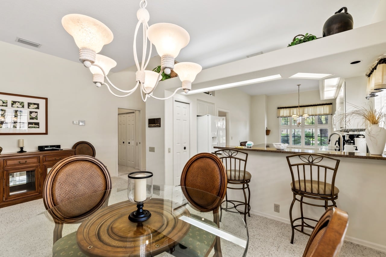 9029 Penelope, Weekie Wachee FL 34613 (31 of 53) Large
