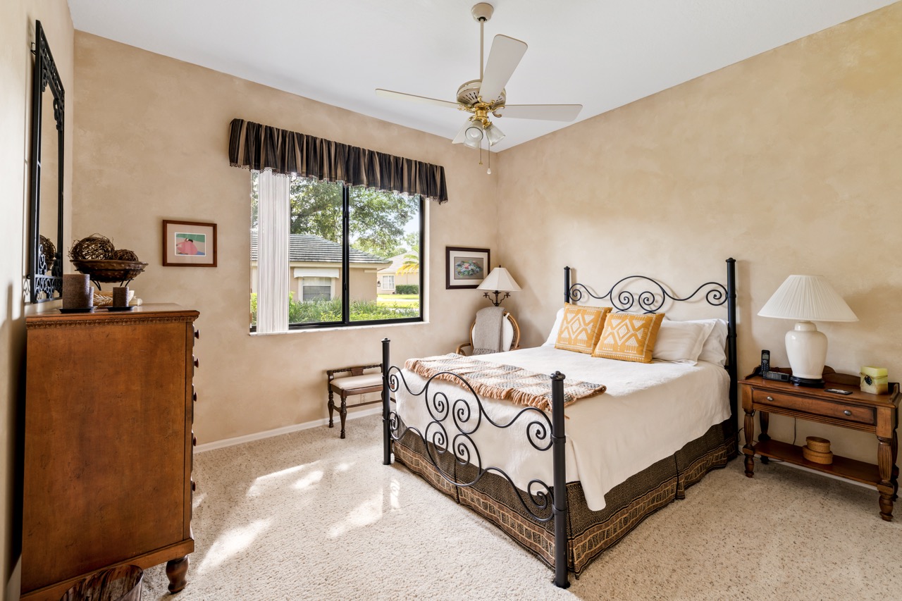 9029 Penelope, Weekie Wachee FL 34613 (43 of 53) Large