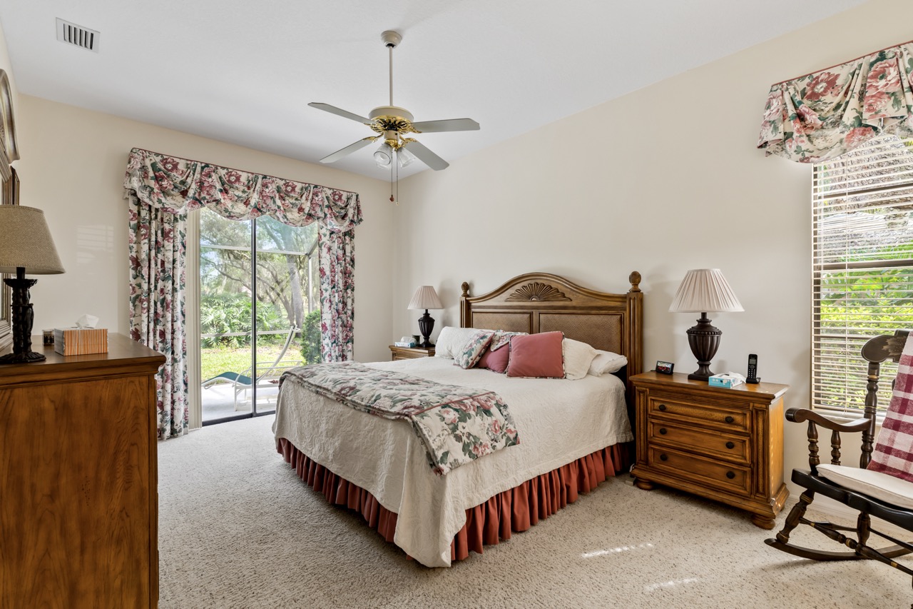 9029 Penelope, Weekie Wachee FL 34613 (49 of 53) Large